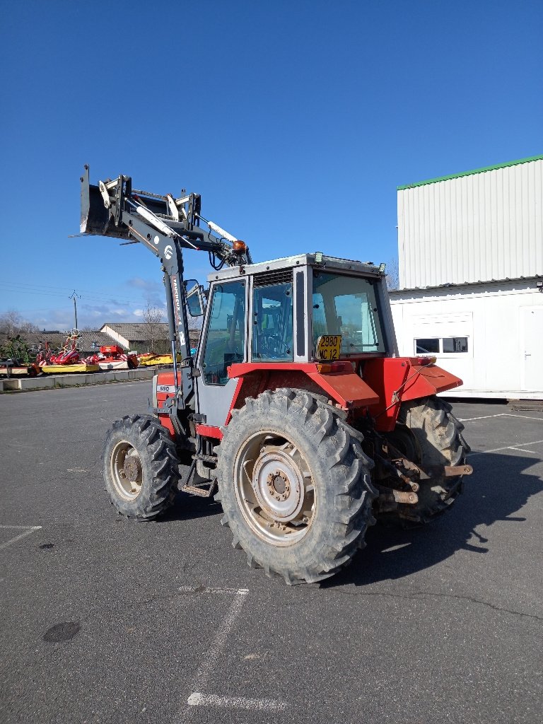 Traktor от тип Massey Ferguson 690, Gebrauchtmaschine в Calmont (Снимка 4)