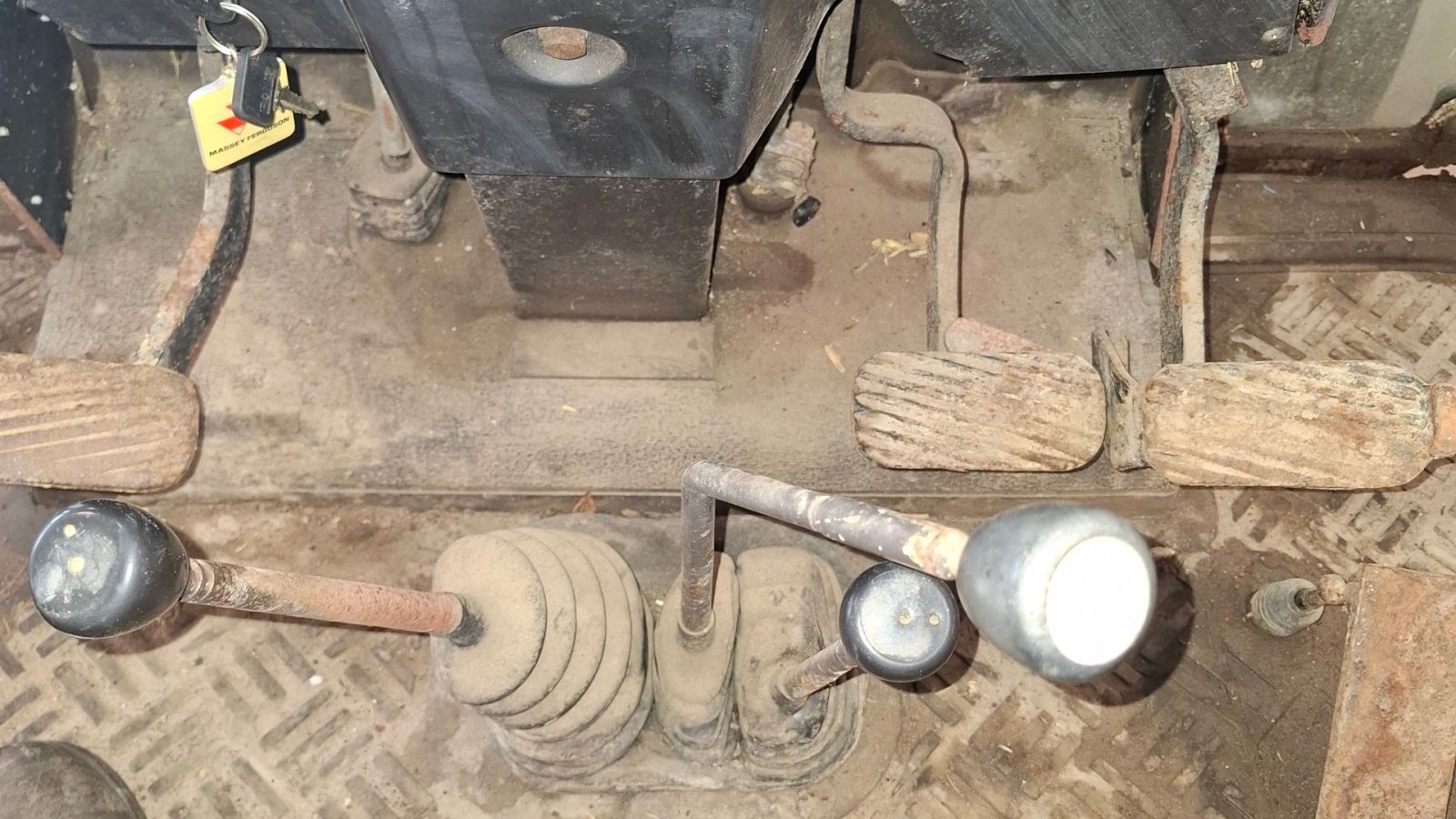 Traktor van het type Massey Ferguson 699 Sped Shift, Gebrauchtmaschine in Løgstør (Foto 9)