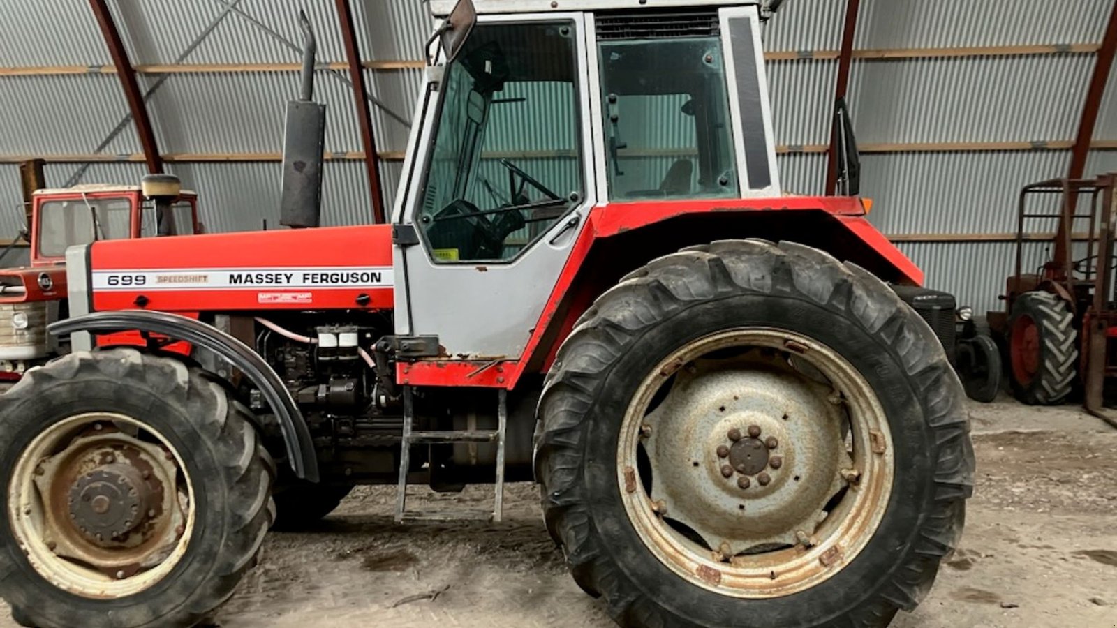 Traktor van het type Massey Ferguson 699 Sped Shift, Gebrauchtmaschine in Løkken (Foto 1)