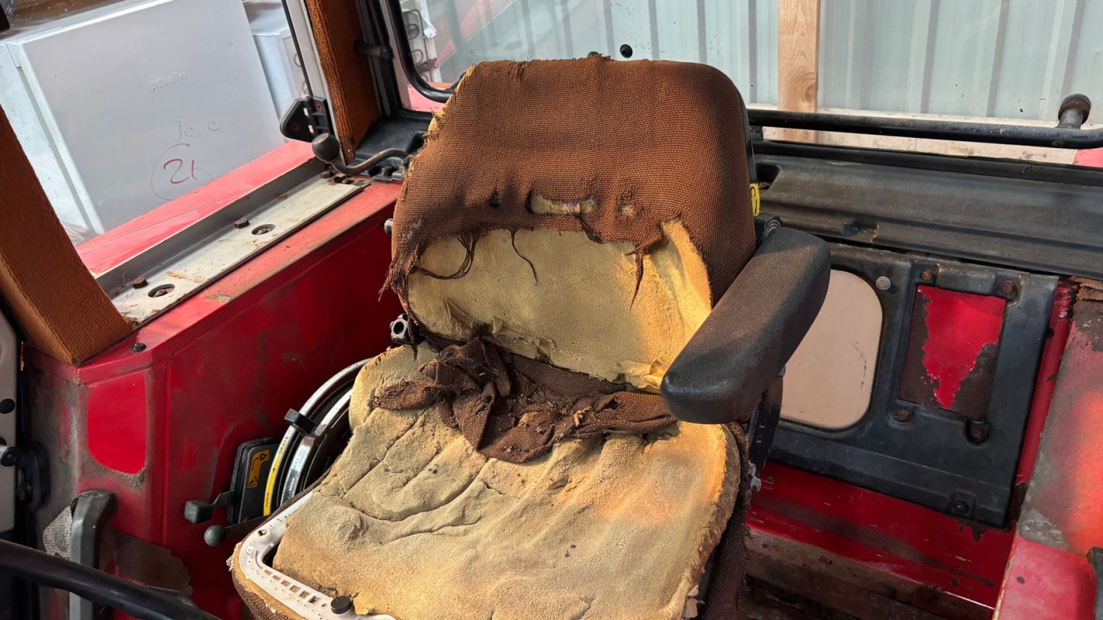 Traktor типа Massey Ferguson 699, Gebrauchtmaschine в Roskilde (Фотография 4)