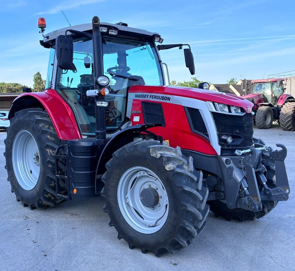 Traktor типа Massey Ferguson 6S 135 DYNA 6 EFFICIENT, Gebrauchtmaschine в Neuilly-Crimolois (Фотография 2)