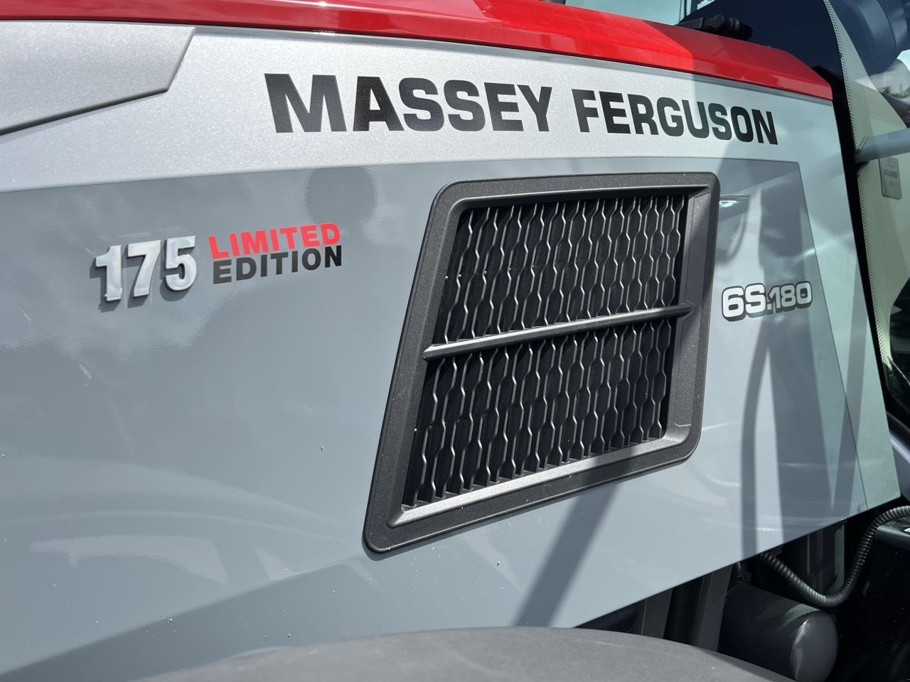 Traktor Türe ait Massey Ferguson 6S 180 DYNA VT, Gebrauchtmaschine içinde Jelling (resim 4)