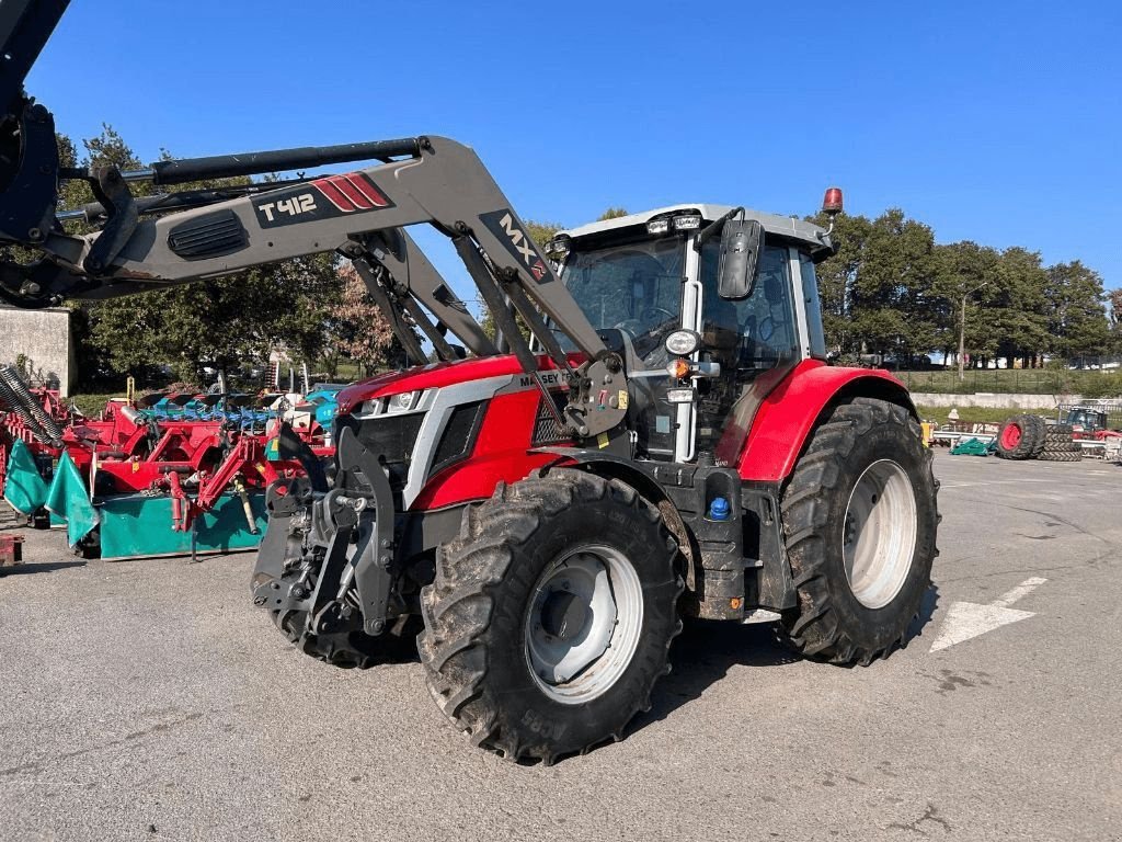 Traktor типа Massey Ferguson 6S.135 D6, Gebrauchtmaschine в JOSSELIN (Фотография 1)