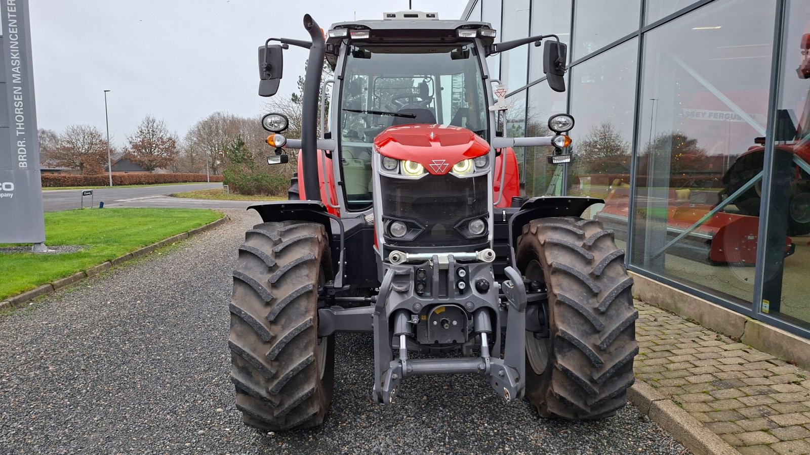 Traktor des Typs Massey Ferguson 6S.145 Dyna 6 Exclucive, Gebrauchtmaschine in Nykøbing M (Bild 2)