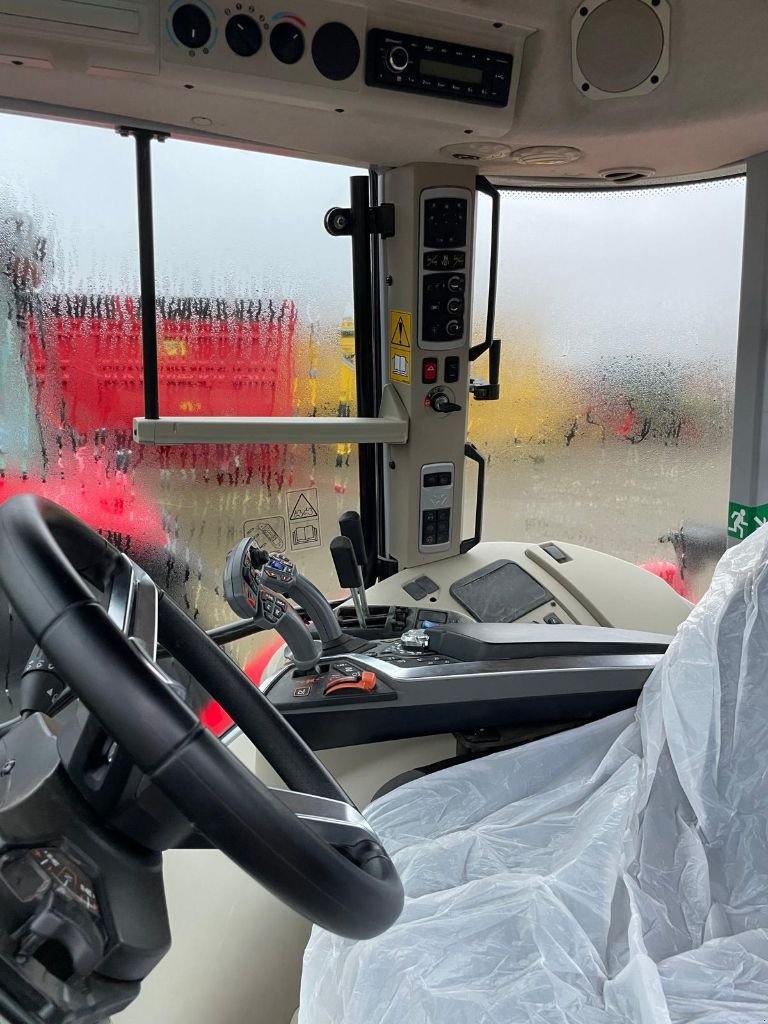 Traktor tipa Massey Ferguson 6S.155 D6, Gebrauchtmaschine u LA ROCHE JAUDY (Slika 4)