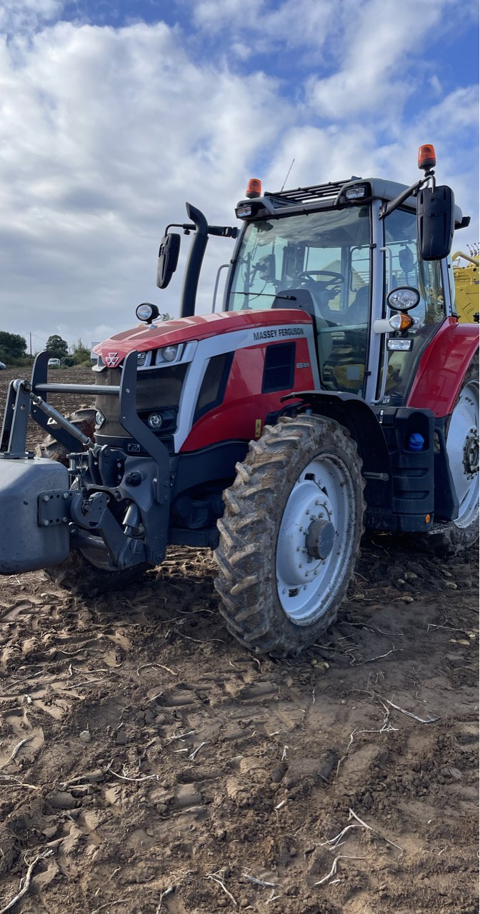 Traktor типа Massey Ferguson 6S.155 D6, Gebrauchtmaschine в LA ROCHE JAUDY (Фотография 2)