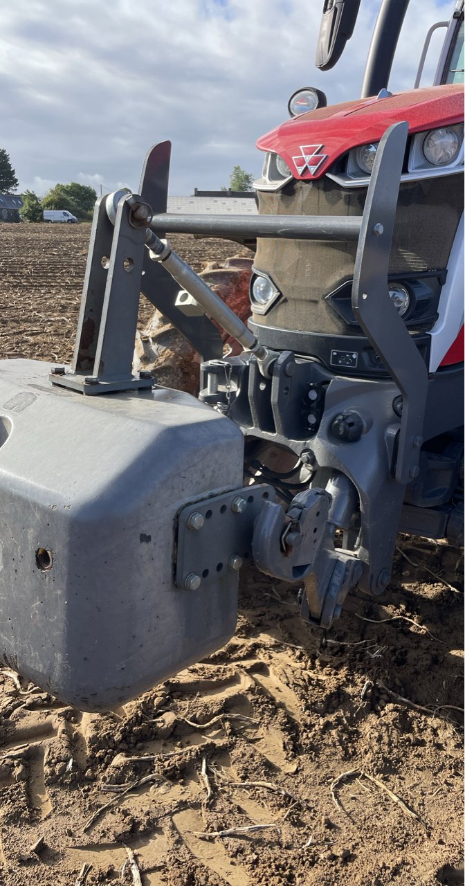 Traktor типа Massey Ferguson 6S.155 D6, Gebrauchtmaschine в LA ROCHE JAUDY (Фотография 9)