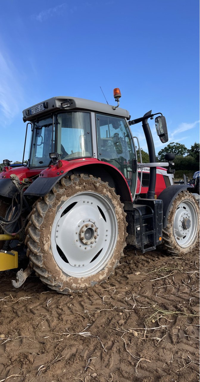 Traktor типа Massey Ferguson 6S.155 D6, Gebrauchtmaschine в LA ROCHE JAUDY (Фотография 4)