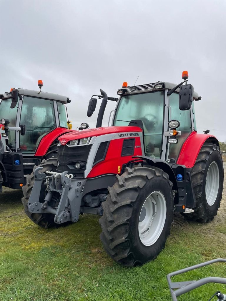 Traktor tipa Massey Ferguson 6S.155 D6, Gebrauchtmaschine u LA ROCHE JAUDY (Slika 1)
