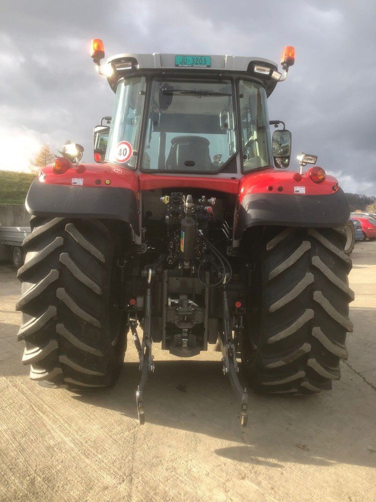 Traktor des Typs Massey Ferguson 6S.165 Dyna 6 (Efficient), Ausstellungsmaschine in Bourrignon (Bild 3)