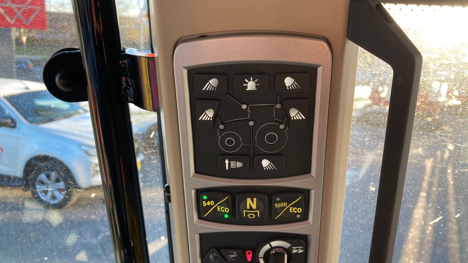 Traktor des Typs Massey Ferguson 6S.165 Dyna 6 Exclusive, Gebrauchtmaschine in Roskilde (Bild 20)