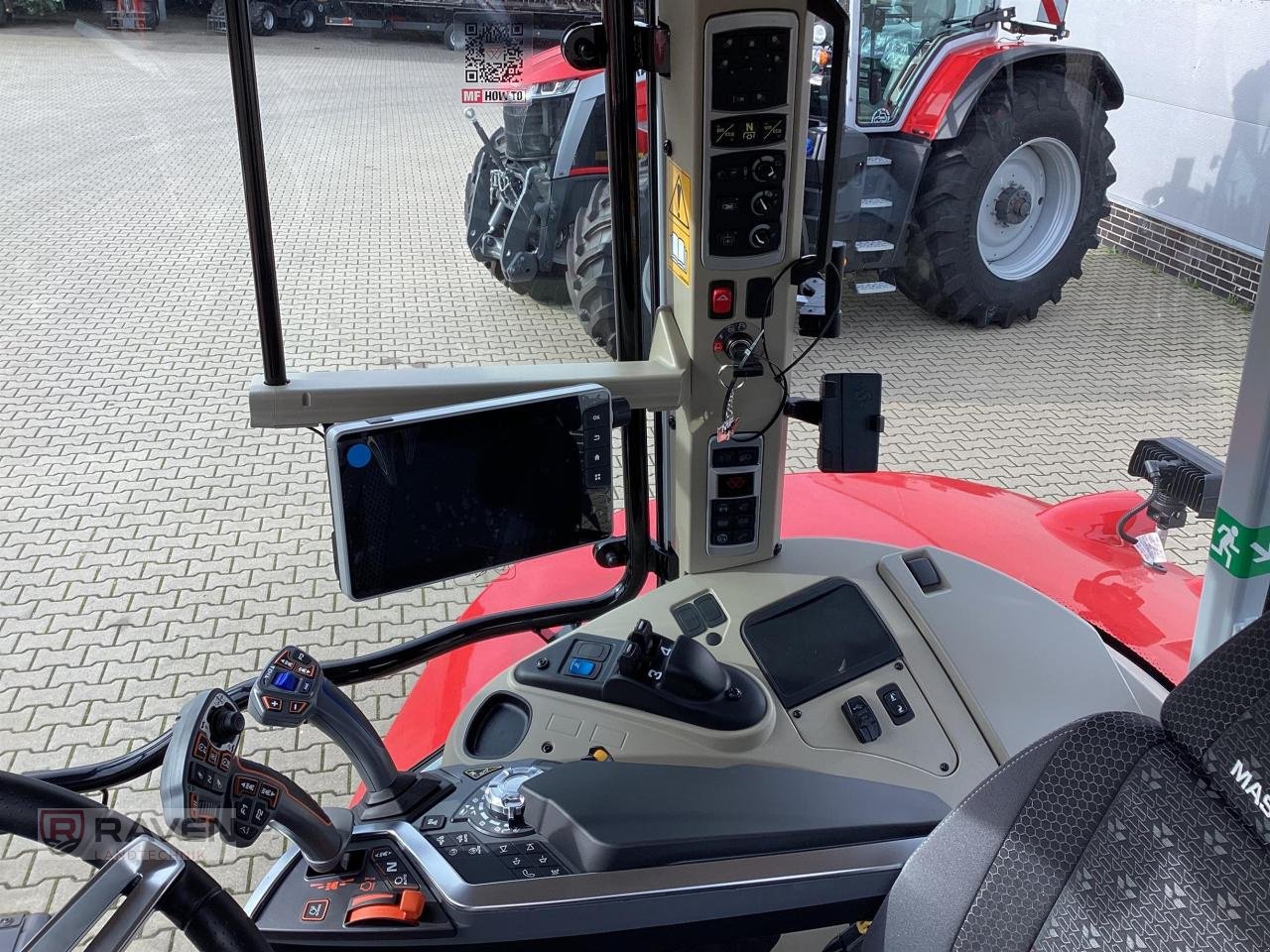 Traktor des Typs Massey Ferguson 6S.165 Dyna-VT EXCLUSIVE, Neumaschine in Sulingen (Bild 11)