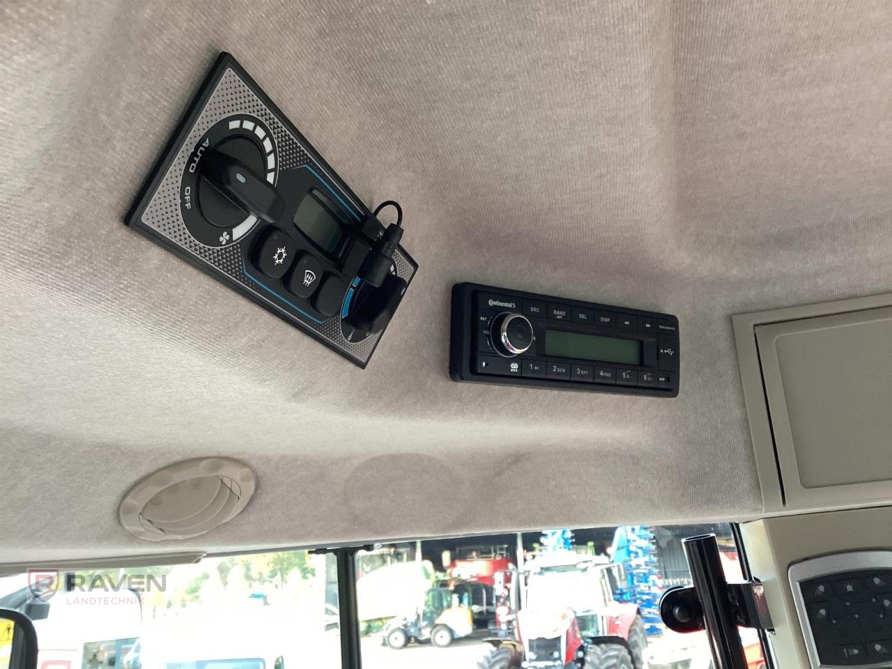 Traktor des Typs Massey Ferguson 6S.180 Dyna-VT EXCLUSIVE, Neumaschine in Sulingen (Bild 9)