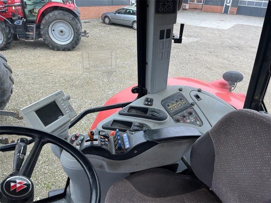 Traktor типа Massey Ferguson 7475 Dyna-VT Trinløs transmission og frontlift, Gebrauchtmaschine в Sakskøbing (Фотография 6)