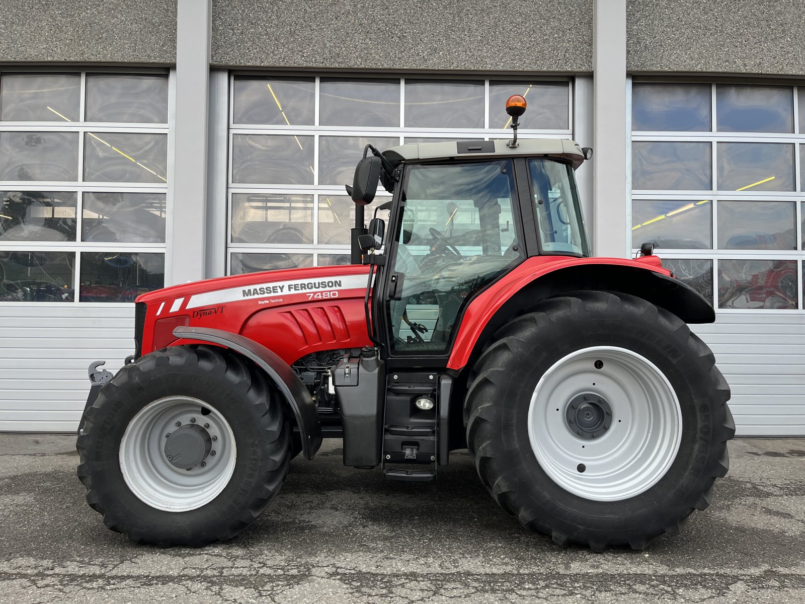 Traktor typu Massey Ferguson 7480, Gebrauchtmaschine v Frastanz (Obrázek 2)