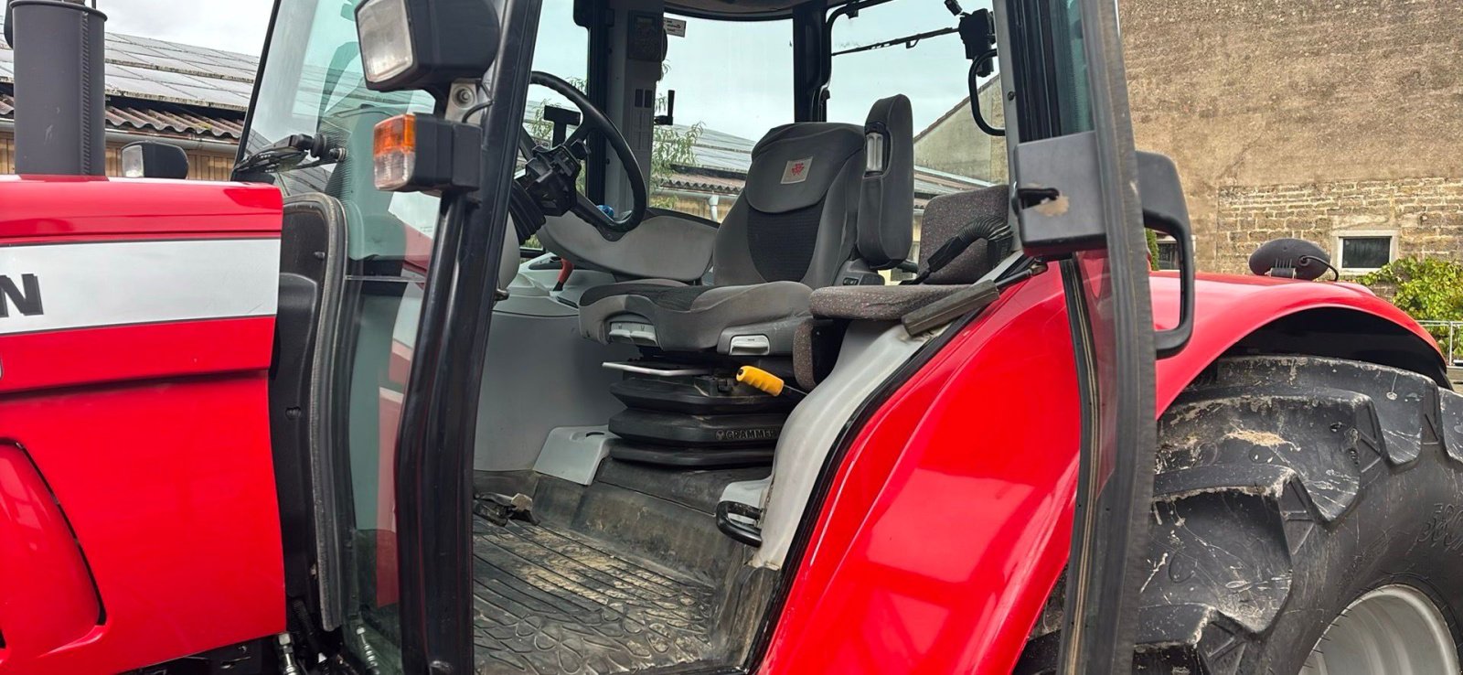 Traktor от тип Massey Ferguson 7480, Gebrauchtmaschine в Blaufelden-Wiesenbach (Снимка 9)