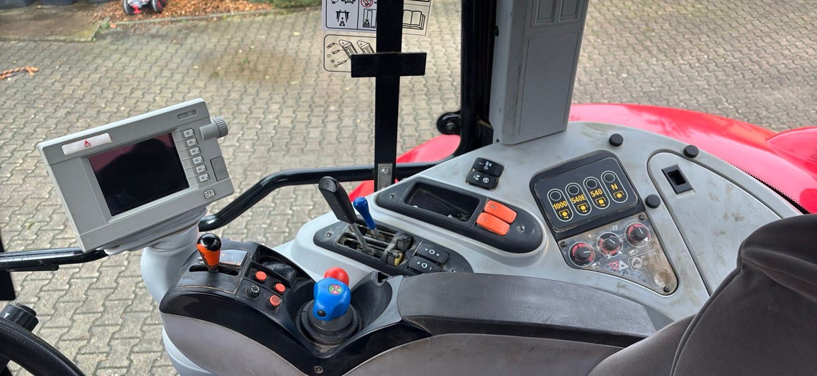 Traktor от тип Massey Ferguson 7480, Gebrauchtmaschine в Blaufelden-Wiesenbach (Снимка 11)