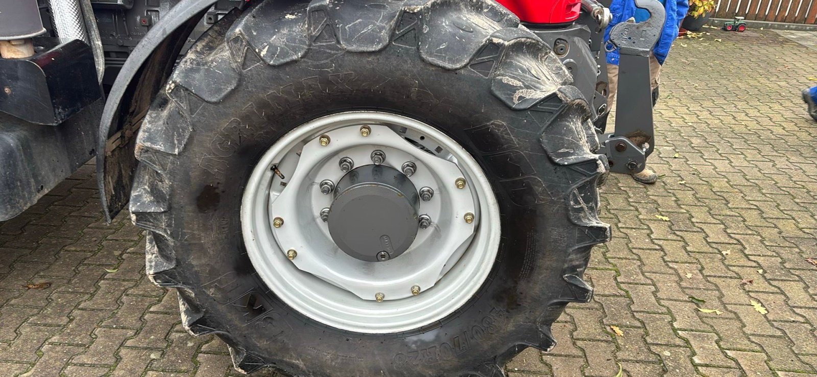 Traktor от тип Massey Ferguson 7480, Gebrauchtmaschine в Blaufelden-Wiesenbach (Снимка 12)