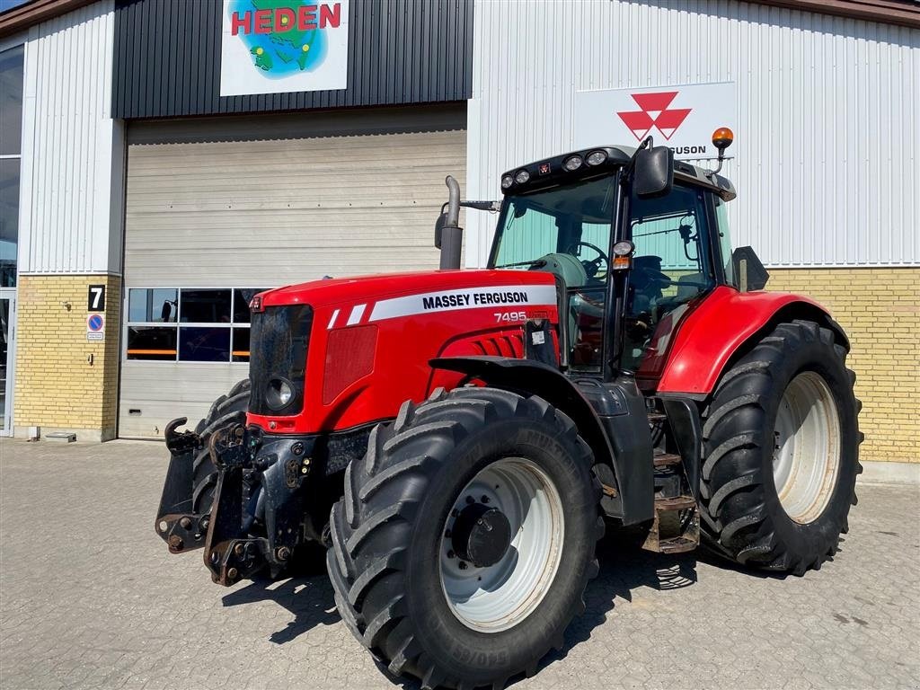 Traktor of the type Massey Ferguson 7495 Dyna VT Frontlift og læsserbeslag, Gebrauchtmaschine in Ringe (Picture 1)