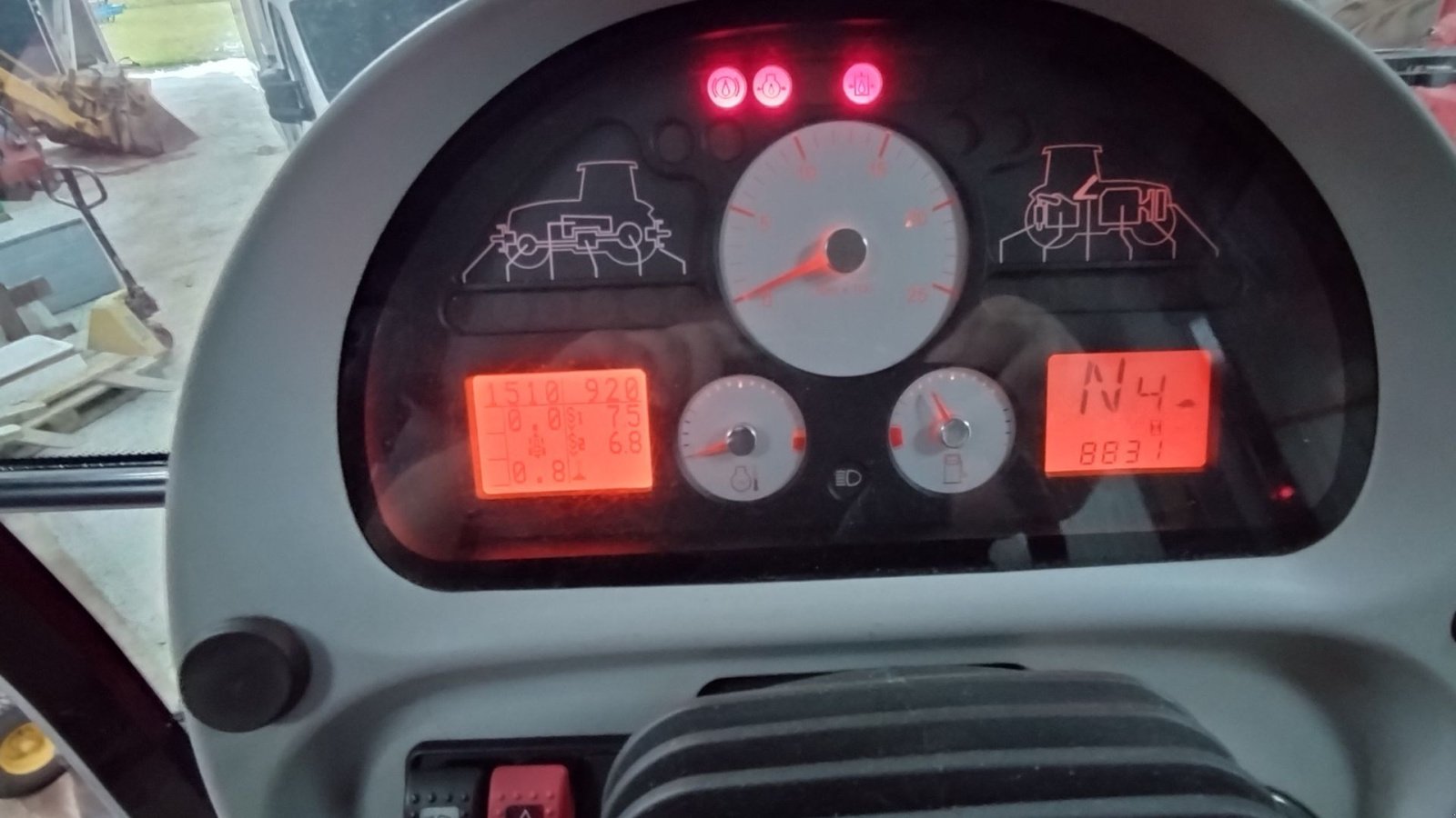 Traktor от тип Massey Ferguson 7495 Dyna VT, Gebrauchtmaschine в Ringe (Снимка 15)