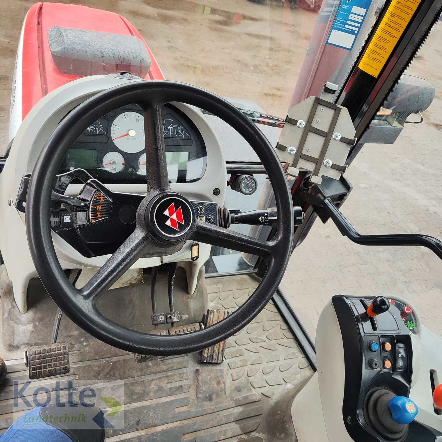 Traktor от тип Massey Ferguson 7495 Dyna VT, Gebrauchtmaschine в Rieste (Снимка 13)