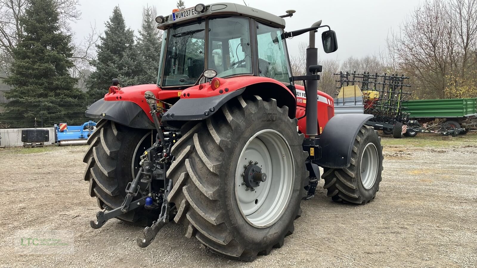 Traktor of the type Massey Ferguson 7499 Dyna-VT, Gebrauchtmaschine in Eggendorf (Picture 3)