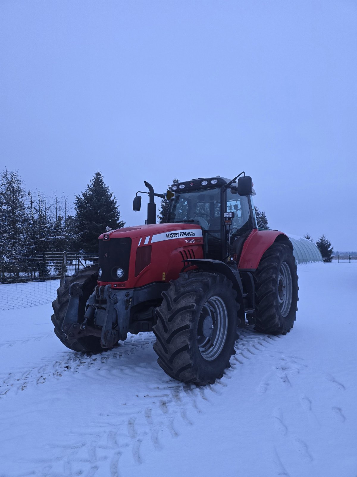 Traktor des Typs Massey Ferguson 7499, Gebrauchtmaschine in Schlieben (Bild 1)