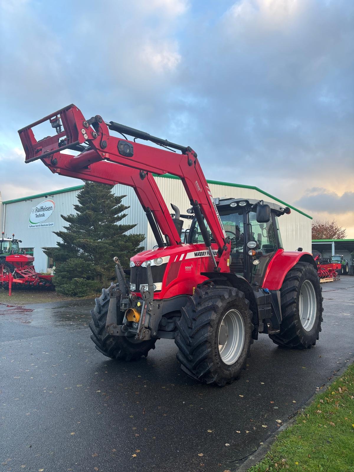 Massey Ferguson 7618, Gebrauchtmaschine, Baujahr: 2014, Betriebsstunden: 6392 Stunden (Bild 3) Traktor des Typs Massey Ferguson 7618, Gebrauchtmaschine in Gnutz (Bild 3)