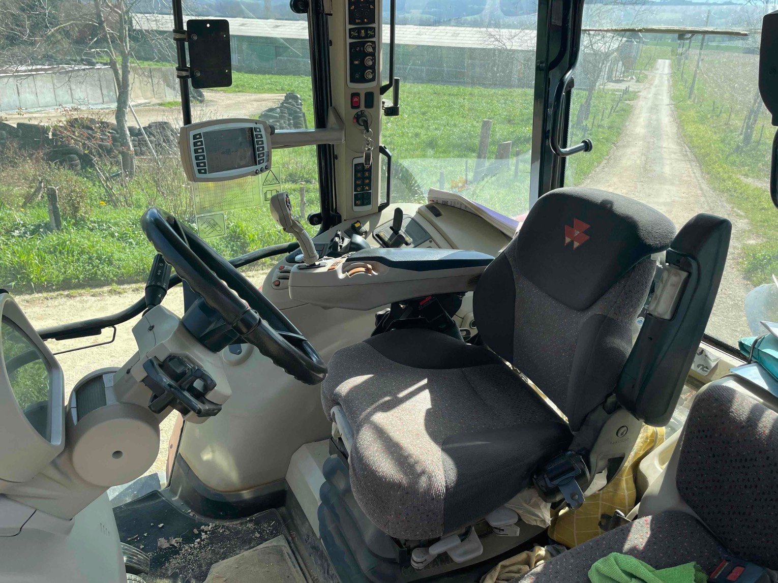 Traktor Türe ait Massey Ferguson 7620 DYNA 6, Gebrauchtmaschine içinde ORLEIX (resim 8)