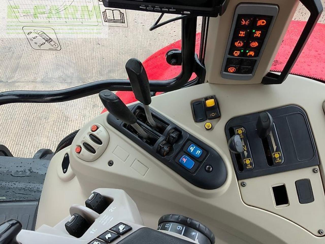 Traktor типа Massey Ferguson 7620 dyna6 tractor (st25560), Gebrauchtmaschine в SHAFTESBURY (Фотография 20)