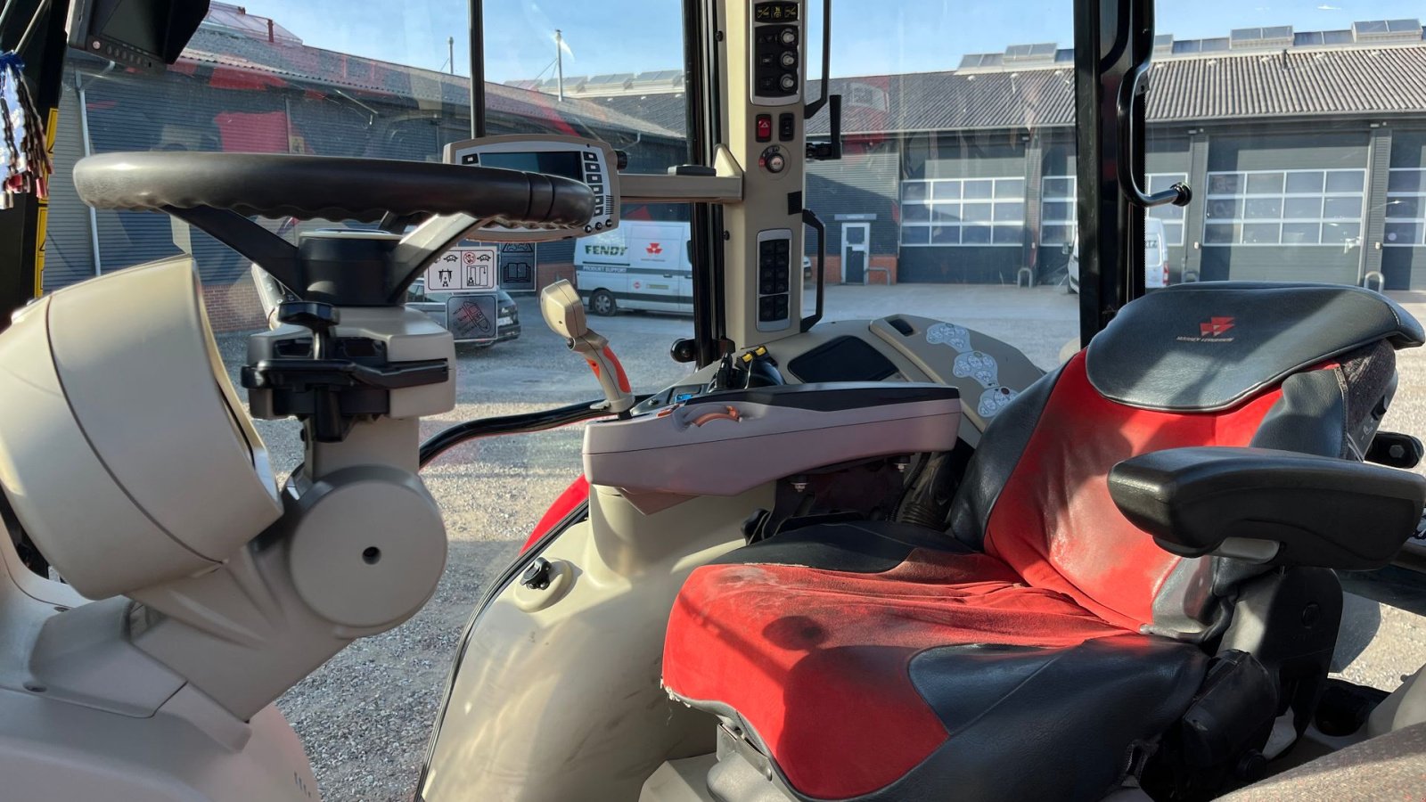 Traktor typu Massey Ferguson 7624 Dyna-VT MF 7624 Dyna VT, Gebrauchtmaschine w Sakskøbing (Zdjęcie 7)