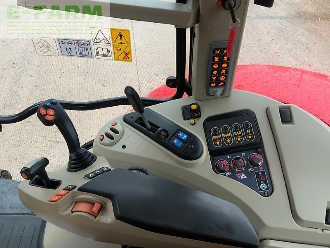 Traktor tip Massey Ferguson 7624 dyna vt tractor (st25259), Gebrauchtmaschine in SHAFTESBURY (Poză 20)