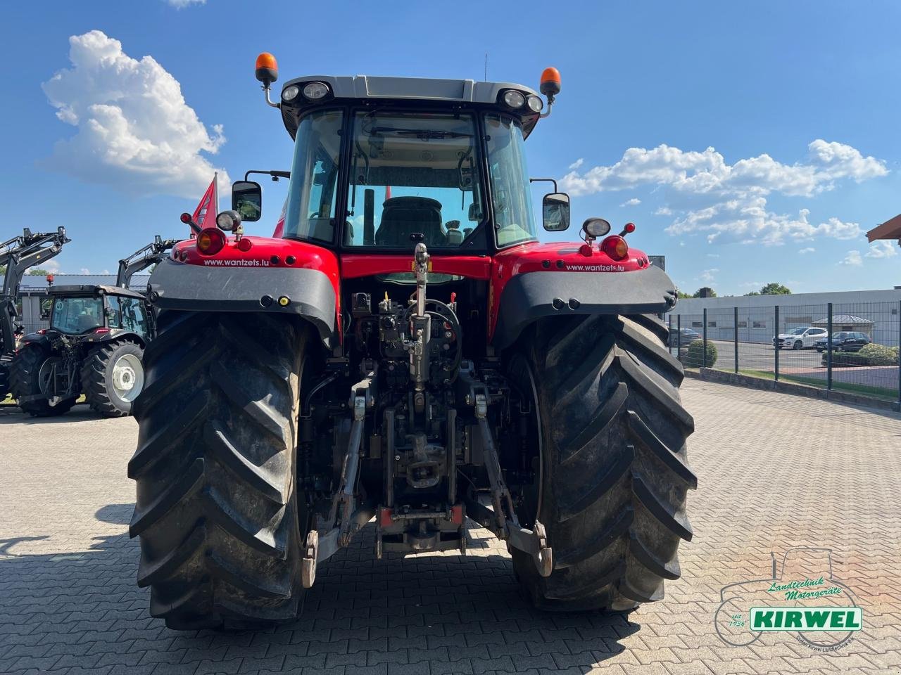 Traktor of the type Massey Ferguson 7624 DynaVT, Gebrauchtmaschine in Blankenheim (Picture 8)