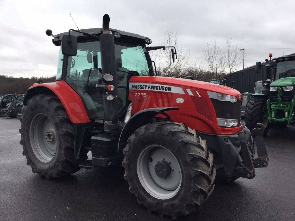 Traktor типа Massey Ferguson 7715, Gebrauchtmaschine в azerailles (Фотография 3)