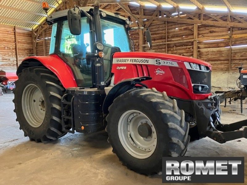 Traktor типа Massey Ferguson 7716 S D6 EF MR, Gebrauchtmaschine в Gennes sur glaize (Фотография 3)