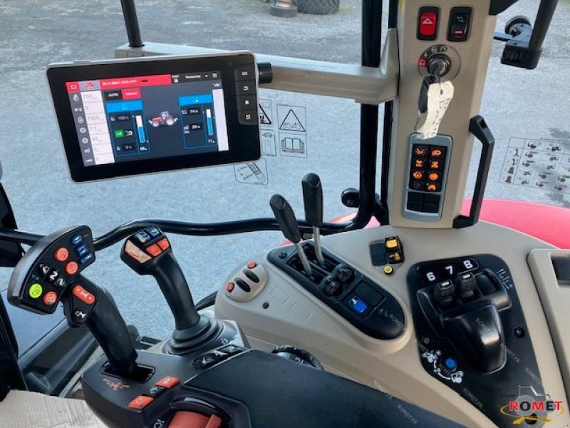 Traktor des Typs Massey Ferguson 7716 S DV EF, Gebrauchtmaschine in Gennes sur glaize (Bild 8)