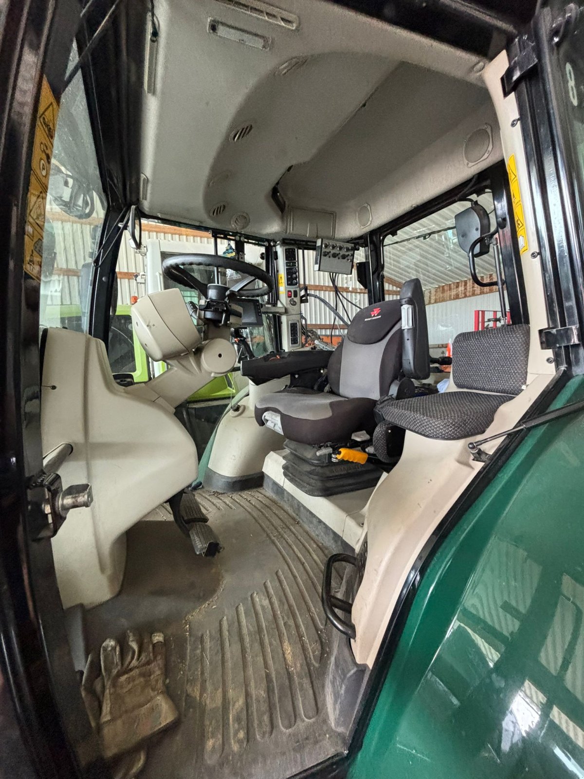 Traktor типа Massey Ferguson 7716, Gebrauchtmaschine в Wiedergeltingen (Фотография 7)