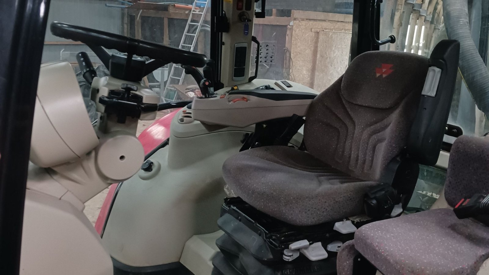 Traktor van het type Massey Ferguson 7718 Dyna-6, Gebrauchtmaschine in Føvling (Foto 4)