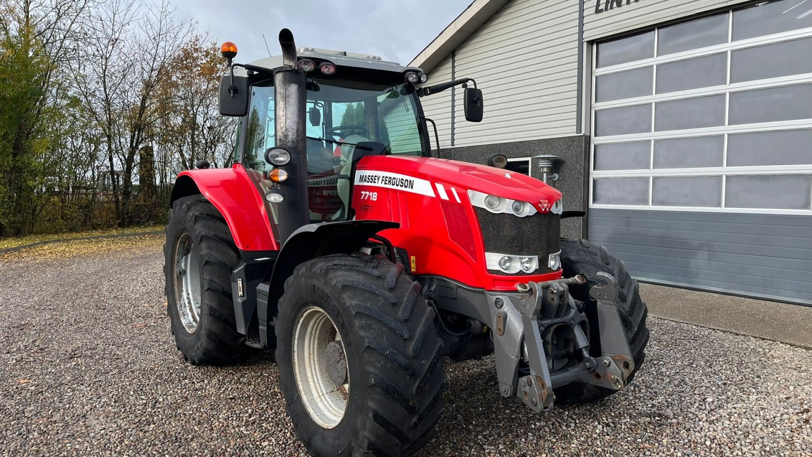 Traktor des Typs Massey Ferguson 7718 Dyna VT Med frontlift og frontPTO, Gebrauchtmaschine in Lintrup (Bild 19)