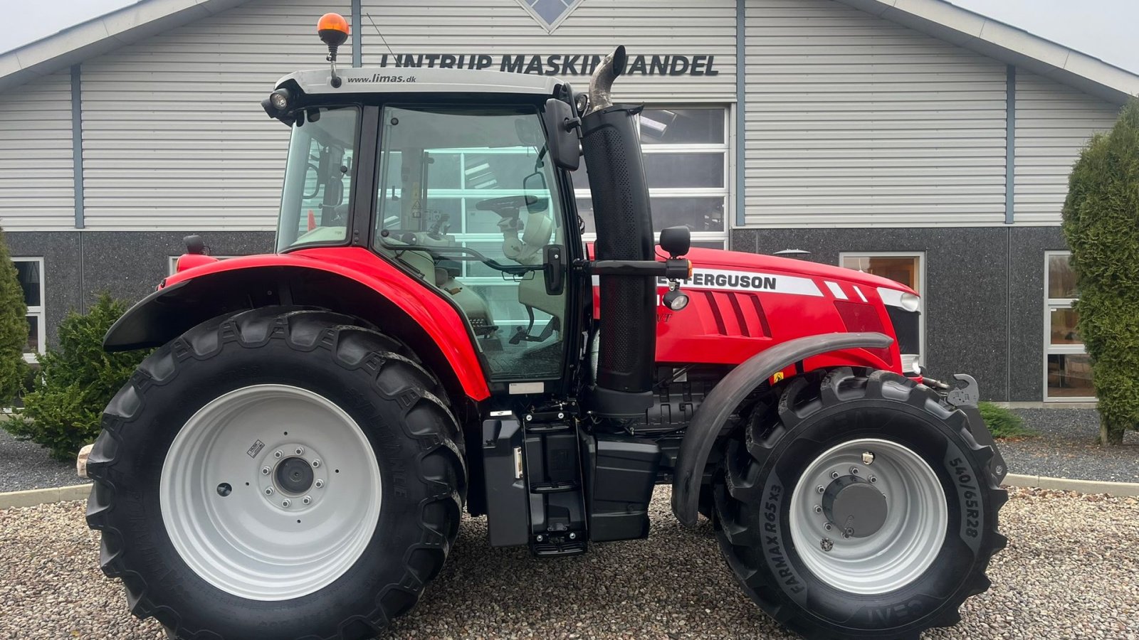 Traktor des Typs Massey Ferguson 7718 Dyna VT Med frontlift og frontPTO, Gebrauchtmaschine in Lintrup (Bild 11)