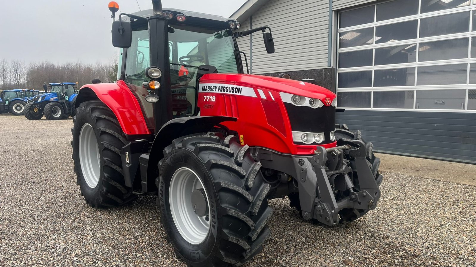 Traktor des Typs Massey Ferguson 7718 Dyna VT Med frontlift og frontPTO, Gebrauchtmaschine in Lintrup (Bild 20)