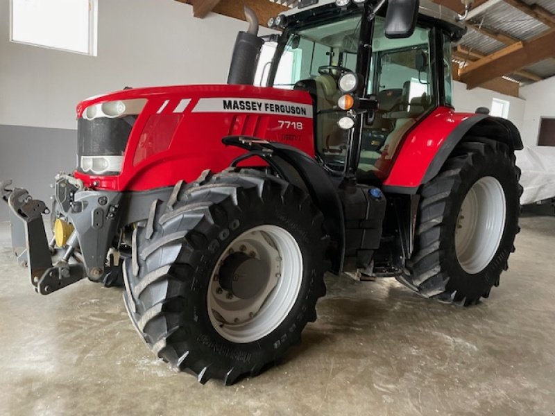 Traktor typu Massey Ferguson 7718 S DYNA-6, Gebrauchtmaschine v Westheim (Obrázek 2)