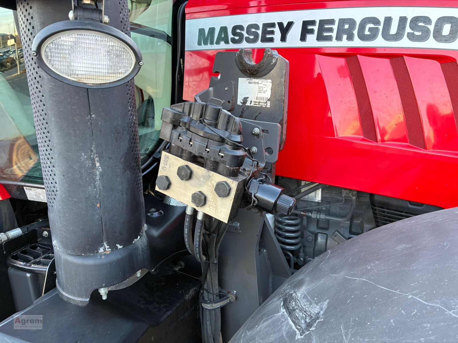 Traktor van het type Massey Ferguson 7718, Gebrauchtmaschine in Münsingen (Foto 13)