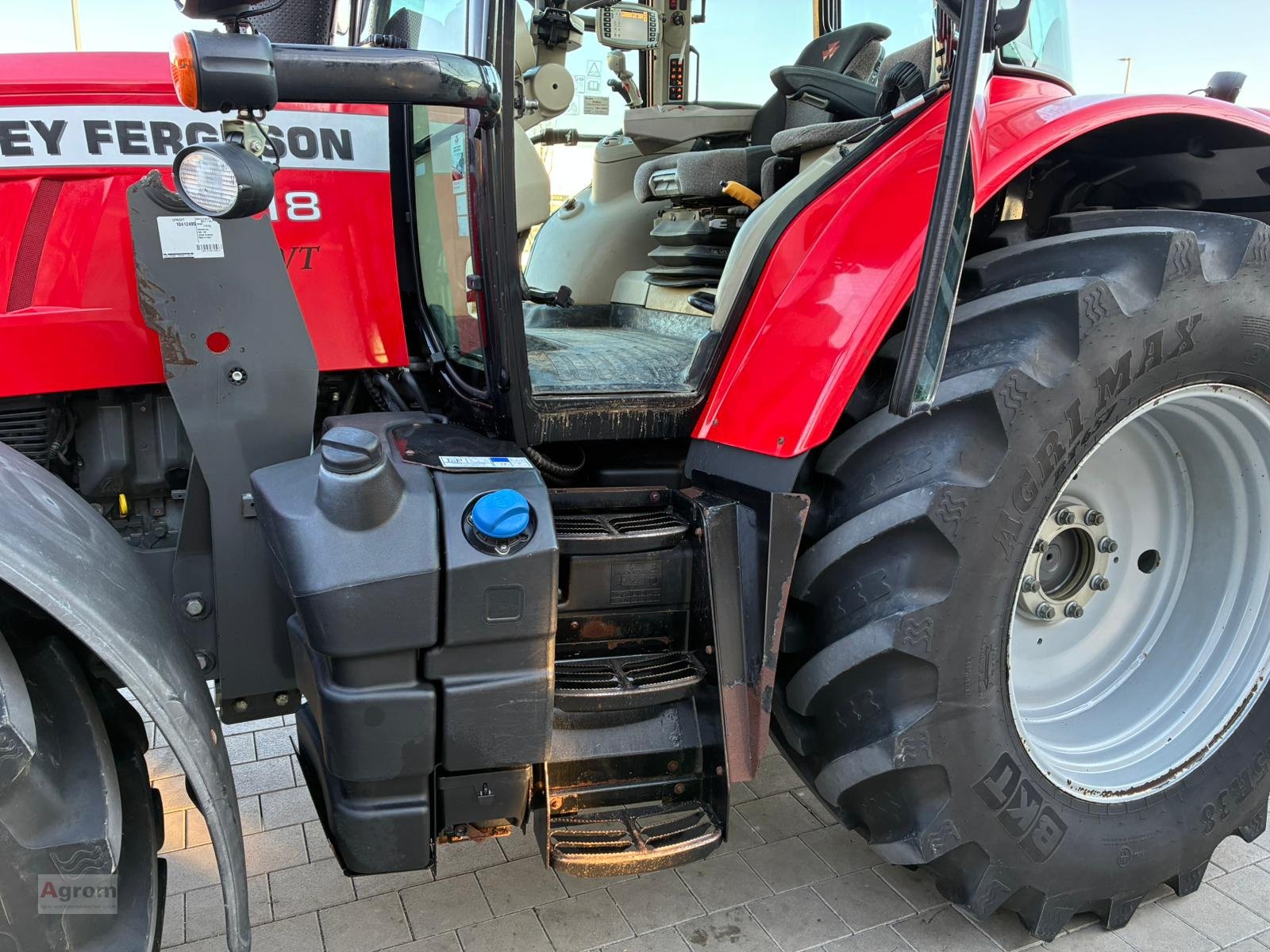 Traktor van het type Massey Ferguson 7718, Gebrauchtmaschine in Münsingen (Foto 20)