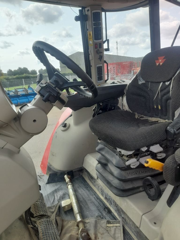 Traktor типа Massey Ferguson 7718S DYNA-6 ESSENTIAL, Gebrauchtmaschine в Neufchâtel-en-Bray (Фотография 2)