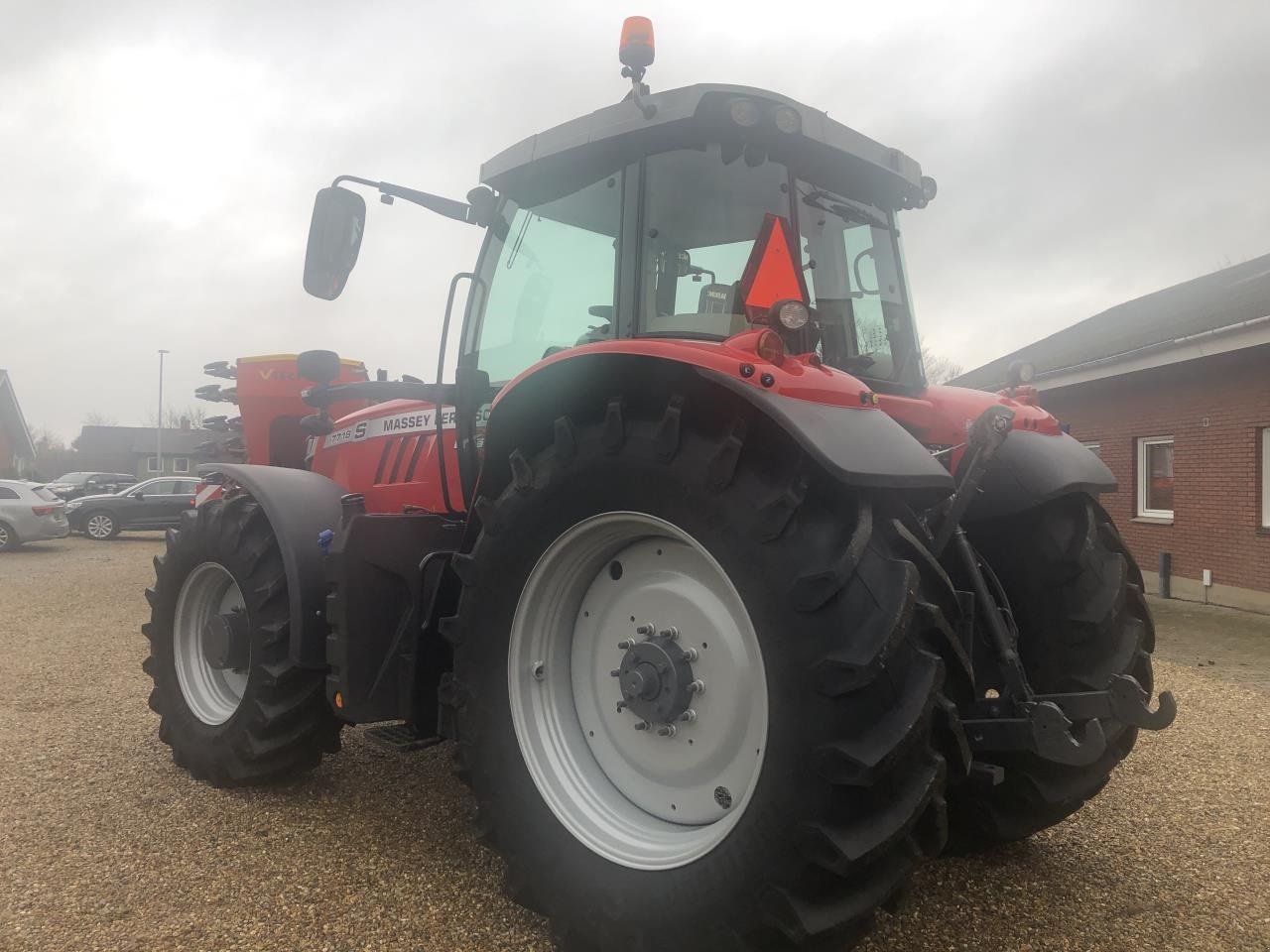 Traktor van het type Massey Ferguson 7718S DYNA 6 NEW EFF, Gebrauchtmaschine in Jelling (Foto 4)