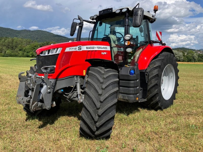 Traktor des Typs Massey Ferguson 7718S, Gebrauchtmaschine in Regensdorf (Bild 1)