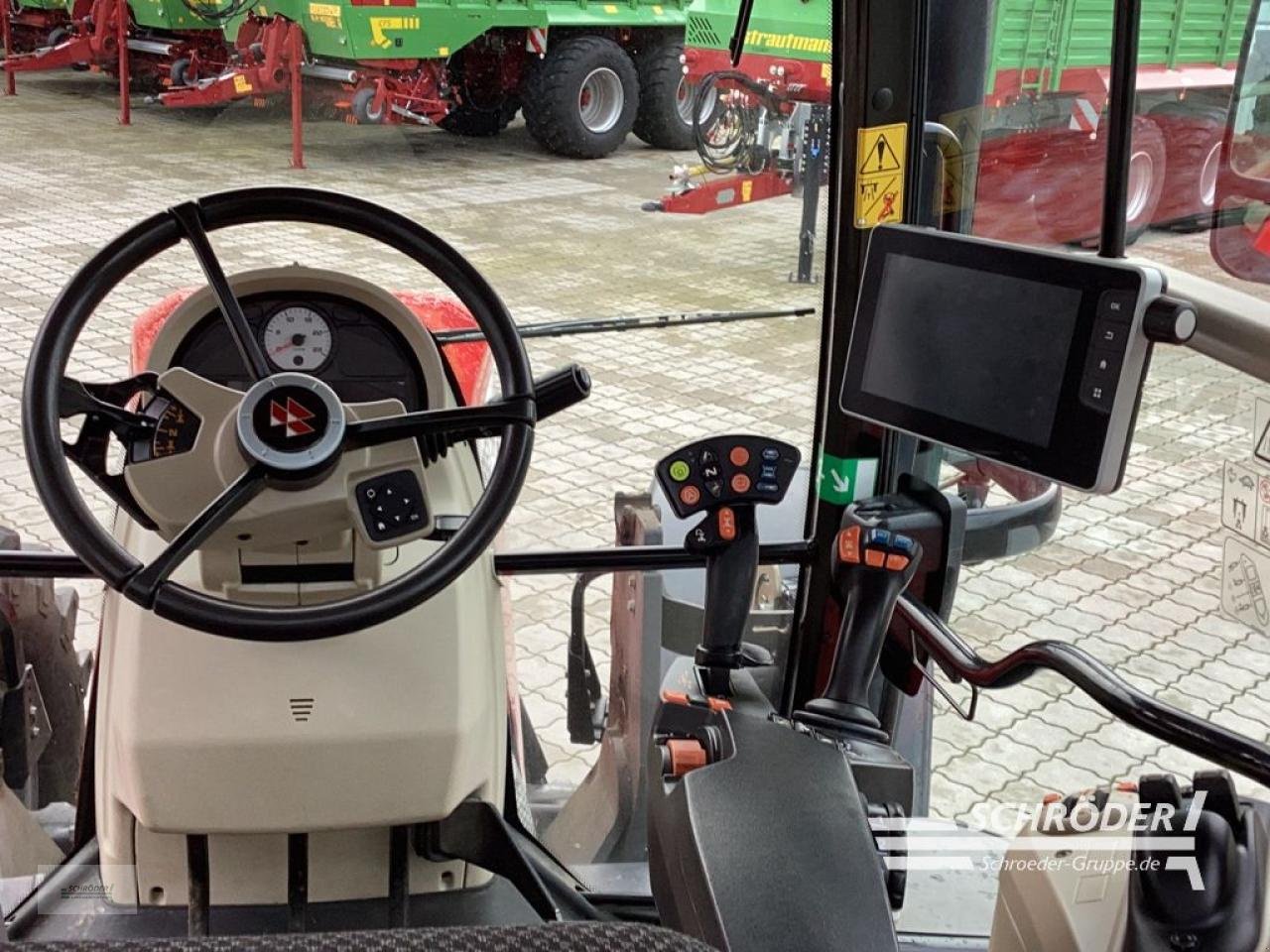 Traktor des Typs Massey Ferguson 7719 S DYNA-VT NEW EXCLUSIVE, Gebrauchtmaschine in Hemmoor (Bild 20)