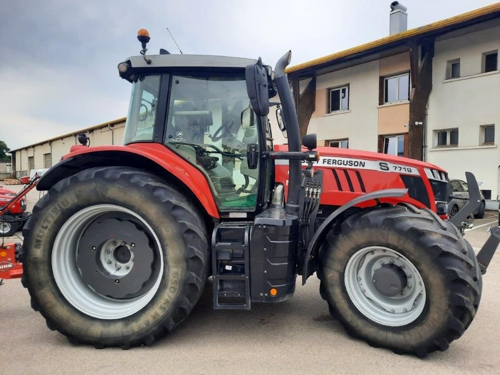 Traktor del tipo Massey Ferguson 7719S, Gebrauchtmaschine In CHEMAUDIN ET VAUX (Immagine 3)