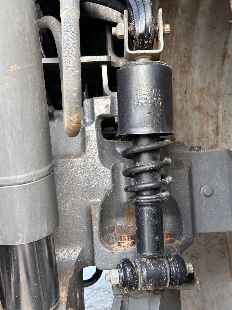 Traktor of the type Massey Ferguson 7720 S Dyna6  PTO, Gebrauchtmaschine in Liebenwalde (Picture 12)